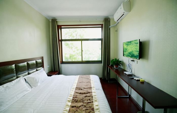 Fangshan Xinyi Hotel