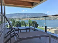 Penticton Lakeside Resort - Mountain view