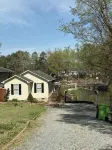 The Little Lake House - 3-Star
