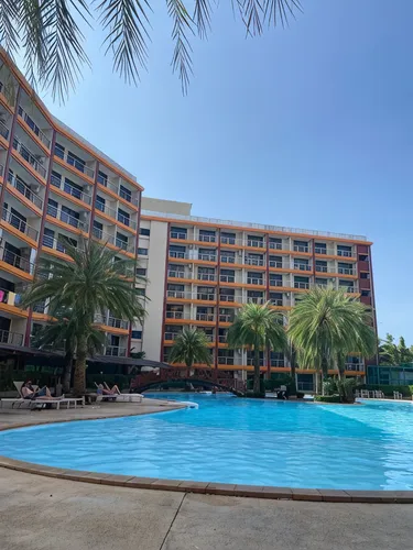 รูปภาพของอพาร์ทเมนต์ Thai Studio Condotel 777 ตั้งอยู่ติดกับชายหาดที่ยาวที่สุดและสะอาดที่สุด