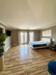 Gorgeous Chateau/House on 1.5 acres - in Annandale Center/ mins to Washington DC - balcony