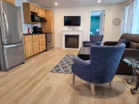 This 2 bedroom, 2 bathroom waterfront property offers fantastic river views! - 3 étoiles