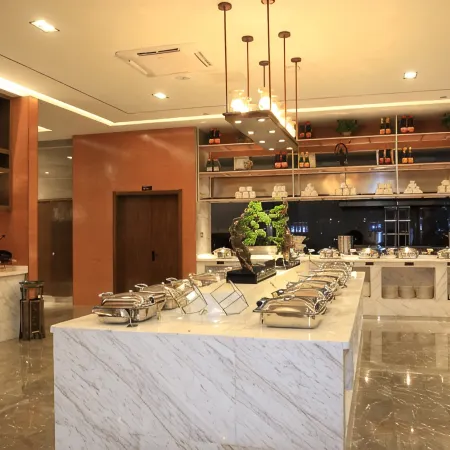 GEM Hotel (Feidong High-Speed Railway Station Longquan East Road)