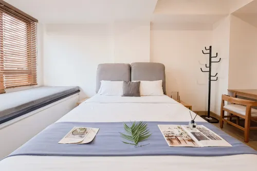Simple and Tidy Studio Apartment Collins Boulevard By Travelio - 3-Star