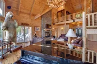 Charming 4-bedroom chateau with WiFi, fitness room in lovely Dillard. - 4-Star