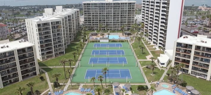 Beachfront Hotspot - New Furnishings - Pool - 1st Floor Ξενοδοχεία στην πόλη Cameron County