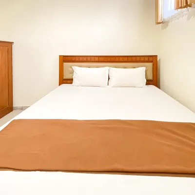 Rimbaku Homestay Syariah near Alun Alun Batu RedPartner Hoteles cerca de Centro comercial Batu Townsquare