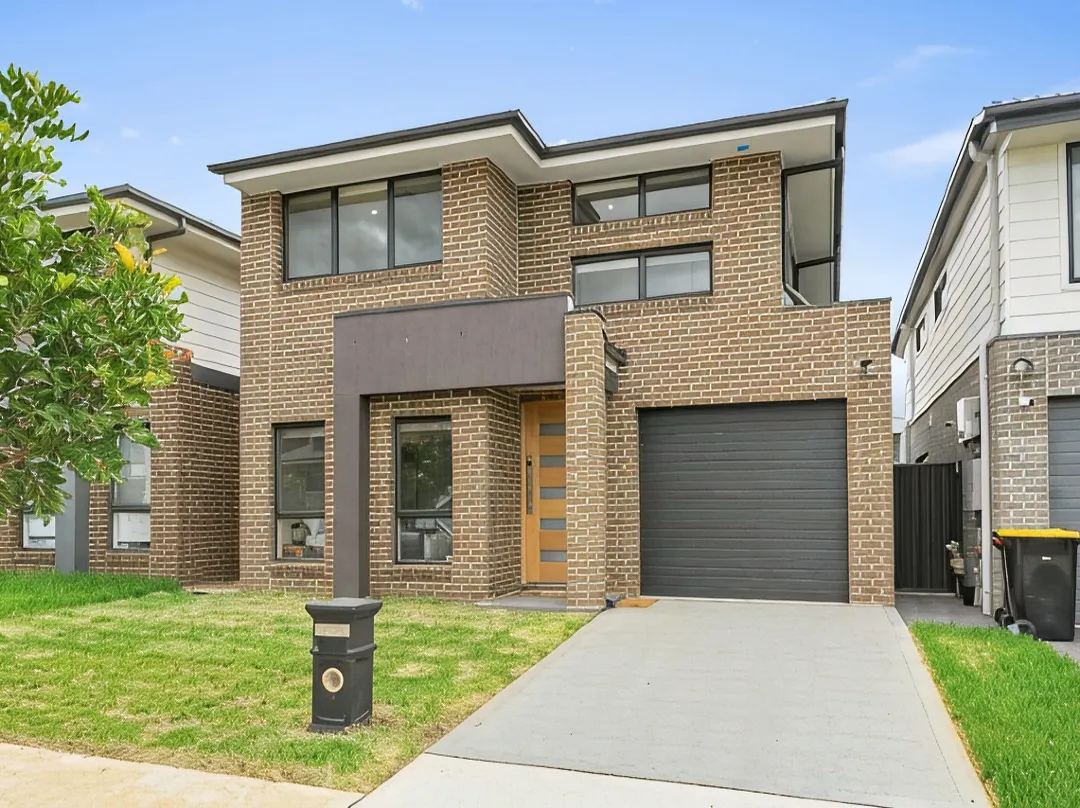 Austral Spacious Large 5 Br Home With Central Ac - Blue Mountains