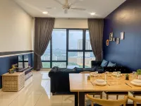 Midvalley Southkey Mosaic Suite by Nest Home - Homestays