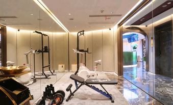 Sea Blue Hotel(Qianjiang New City Raffles City Center )