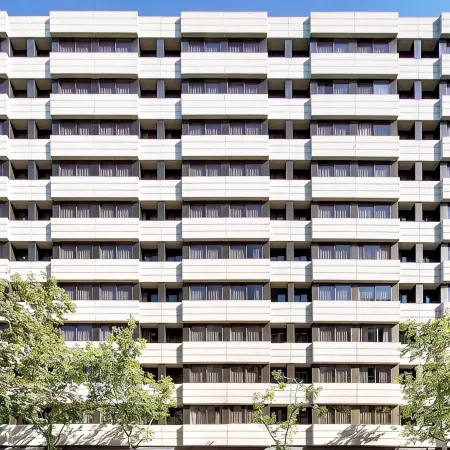 H10 Tribeca Отели рядом с достопримечательностью «Небоскреб банка Бильбао»