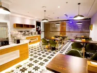 Durian Candy Select Hotel (Xinhua Hanjincheng Branch)
