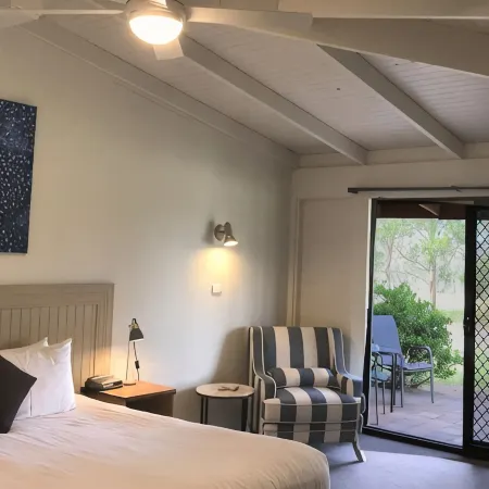 Hunter Valley Resort, Hunter Farm Adventure Centre & 4 Pines at The Farm