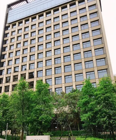 Kloud Hotel