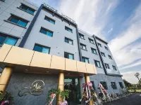 Nice Hotel jeju Hotel dekat Pantai Iho