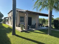 Detached villa with swimming pool a stone's throw from the sea between Avola and lido di Noto. -  Ferienhäuser