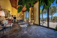 Villa Dei Pavoni - Luxury Villa on top of hills in Florence - Wifi