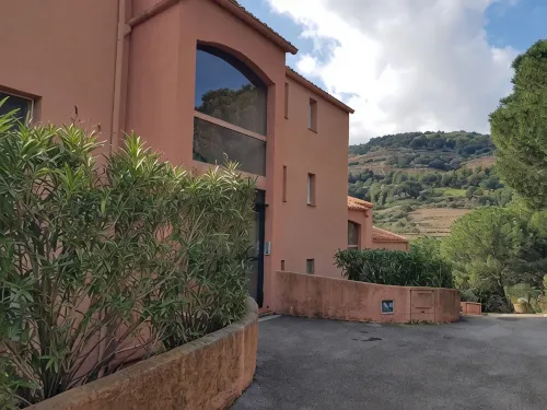 Newly renovated apartment 10 minutes from Collioure market. Ideal for families.