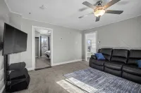 3 Bedroom Fully Remodeled and Centrally Located!