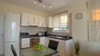 Kato Paphos Suites - 1-Bedroom Apartment. Pool view, WiFi & a/c. Great Location