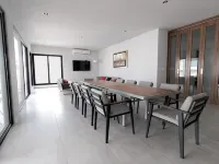 Water Front property for large families. With all the amenities you need. Hotels in Chelem