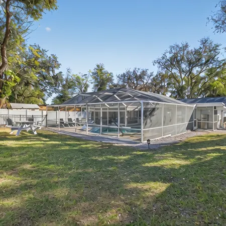Renovated 4Br/3BA w Heated Pool, Outdoor Kitchen, Firepit 5 Min to Busch Gardens