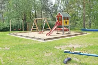 Fantastically situated vacation home for families & dogs, fenced, 200m to Lake Plau