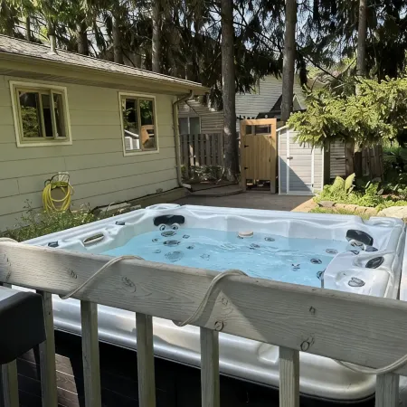 Steps to Beach. Hot Tub. Dog Friendly. Game Room.