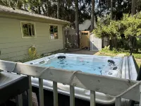 Steps to Beach. Hot Tub. Dog Friendly. Game Room. - Wifi