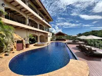 Stunning Ocean View Chateau - Experience it All - Kolam Renang
