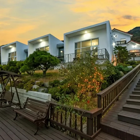 Namhae Bluemare Pension