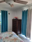 VILLA SOFIA, TREASURE CAY PARADISE, FULLY SANITIZED Hôtels à : 