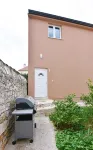 Apartment NOA1 Poreč-Tar with swimming pool, balcony, games room, Wi-Fi, barbeque