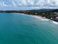 Guest Favorite • Beachfront Luquillo Condo • Walk to Kioskos & El Yunque 루키요 호텔