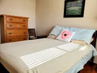 A Carefree Cottage/Pet friendly - balcony