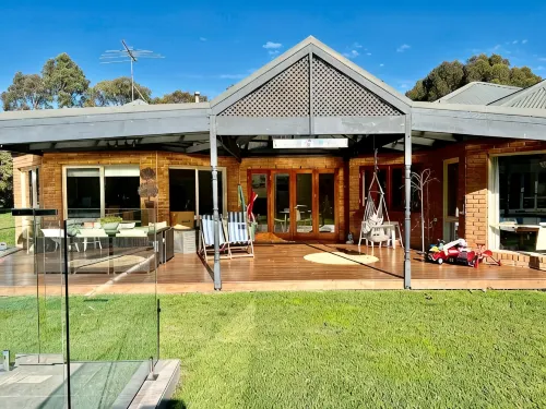 Private. Heated Pool/Spa. Giant Playground. Soccer & Cricket Pitch. Pet Friendly - Jacuzzi