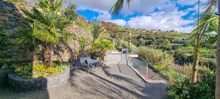 Casa da Ladeira Hotels in Calheta