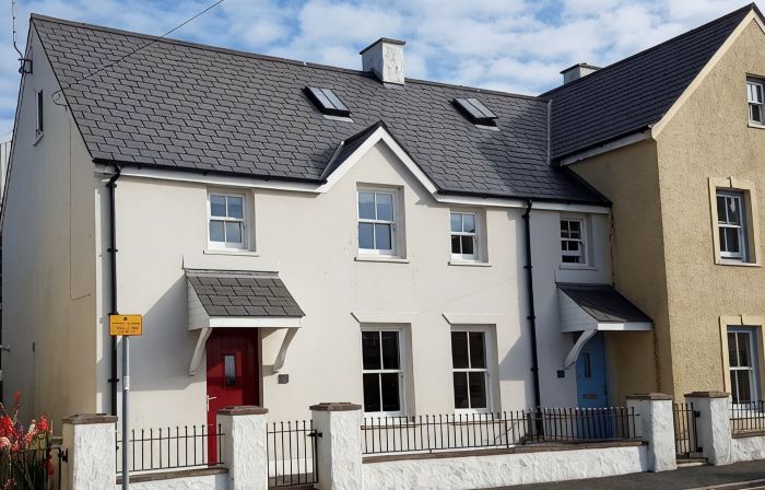 Spacious self-catered accommodation in the heart of St Davids.