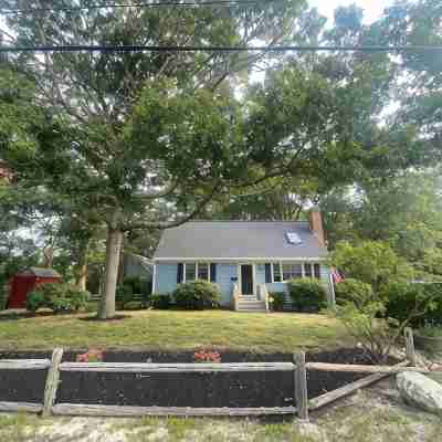 Cozy 3-bedroom house in West Yarmouth 1 mile from a beautiful Cape Cod beach Hotel Exterior