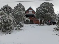 Pet-Friendly [no fee!] A-Frame Cabin w/ Double-decker Mountain View & Hot Tub - Chalets