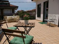 Marigré Beautiful House Sun, Sea with Solarium Wooden Walkway, Terrace&Garden.