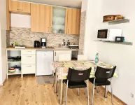 Gemütliche Ferienwohnung in Grünen Parkwohnanlage mit Balkon - 3-نجوم