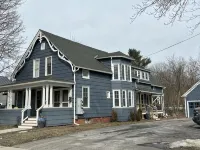 Loaded Kitchen • Sleeps 6, Seats 10 • Walk to Dining • 15 Min to Stowe Mountain - 公寓