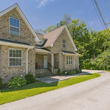 Huge Home for Groups 7min to Downtown