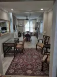 2 BEDROOM 3RD FLOOR RENOVATED W/KITCHEN - 3 MINUTES TO SUBWAY - 방갈로