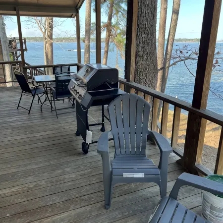 Lakeside Getaway on Toledo Bend with Private Pier & Boat Access