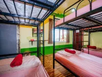 Venus Resort Các khách sạn gần Bãi biển Haad Rin