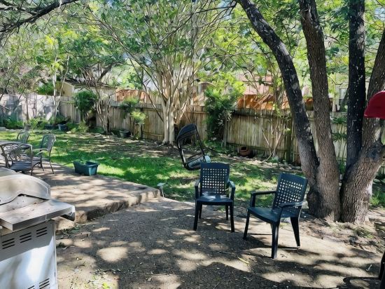 Cheerful, Sunny☀️ Baller House in Round Rock