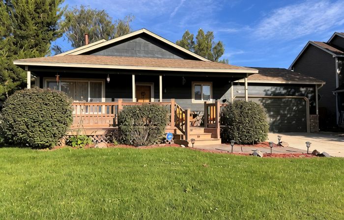 Cozy CO Casa: Eco & Pet Friendly—Sleeps up to 8, Remote Work Hub, Rec Center