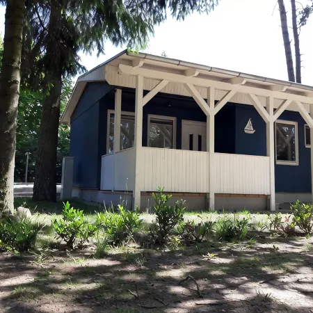 Bungalow "Müritzblau", 250 m to the Müritz & Jetty, Alternative Form of Payment Possible